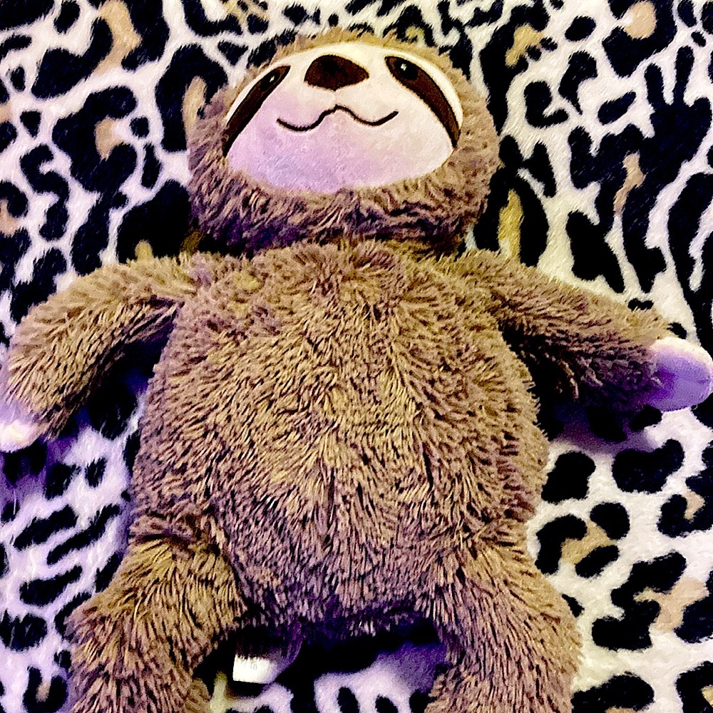 heat up sloth 🦥 no rips or tears